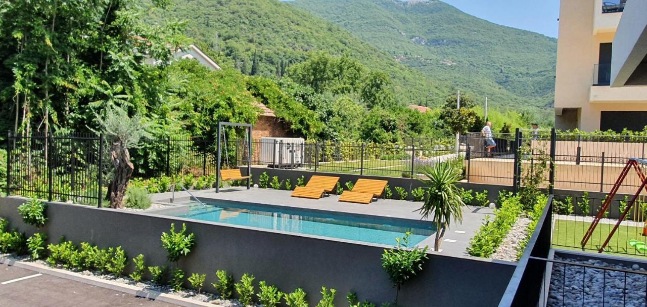 Bjelica Rental Apartments - Nela Apartment Tivat Exterior photo